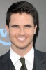 photo Robbie Amell