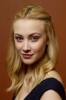 photo Sarah Gadon